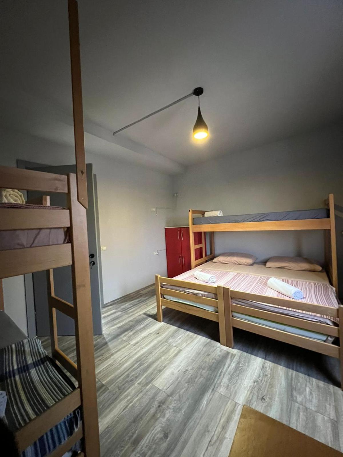 The Rooftop Hostel Shkodër 객실 사진