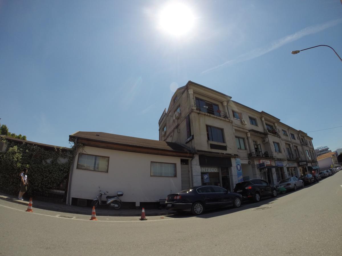 The Rooftop Hostel Shkodër 외부 사진