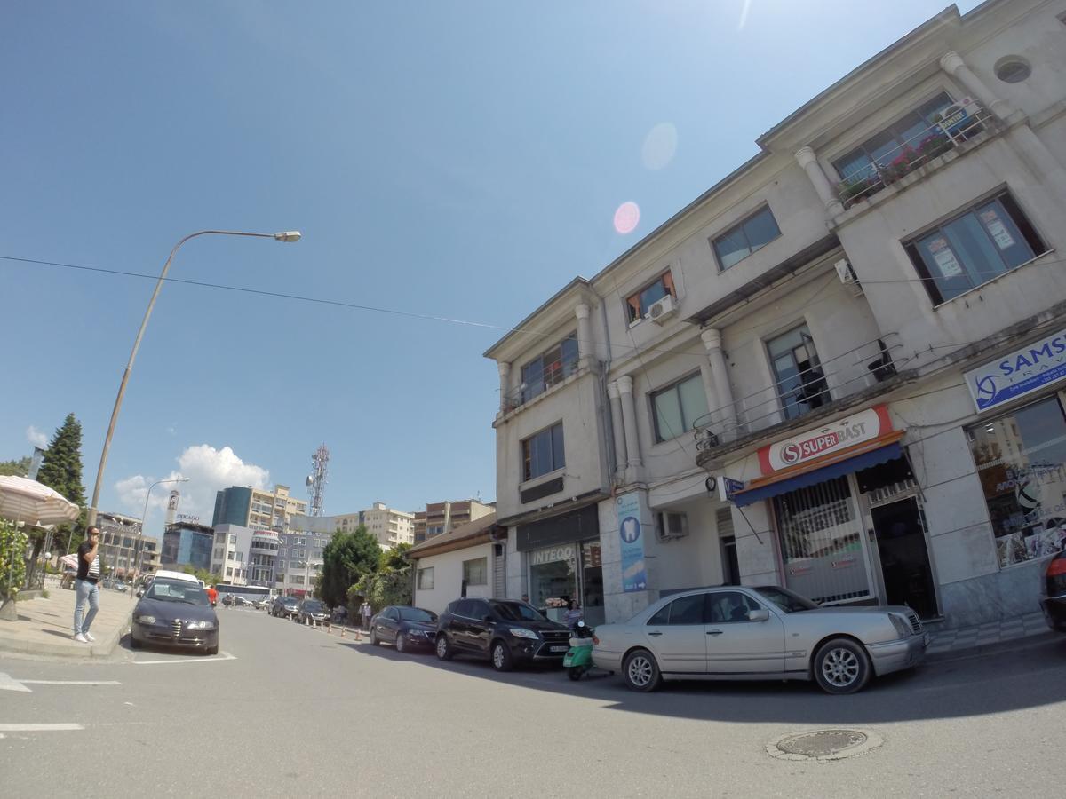 The Rooftop Hostel Shkodër 외부 사진